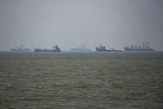 LA RÉUNION PRÉVUE ENTRE L’IRAN ET LES PAYS DU GOLFE SUR LE DÉTROIT D’ORMUZ LUNDI EST FINALEMENT REPORTÉE
