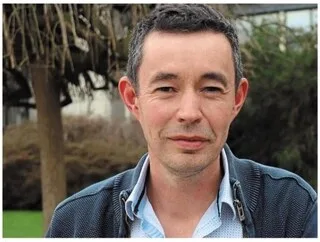 ARNAUD ELEGOËT : « RET EO EMBANN DANVEZ DIOUZH AR C’HIZ EN HOR YEZH »
