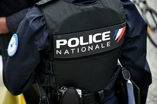 SUSPECTÉ DE VIOLENCES ET HUMILIATIONS EN DIRECT SUR SA CHAÎNE « TEAM DU CHÂTEAU », UN « STREAMER » PLACÉ EN GARDE À VUE