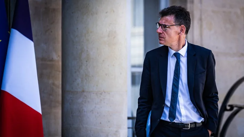 LE MINISTRE DE L’ENSEIGNEMENT SUPÉRIEUR « CRAINT » UN EMBRASEMENT NATIONAL DU MOUVEMENT LYCÉEN ET ÉTUDIANT