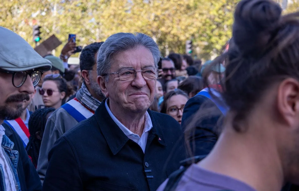 PRÉSIDENTIELLE 2027 : JEAN-LUC MÉLENCHON ANNONCE UN MEETING AU HAVRE, SUR LES TERRES D’ÉDOUARD PHILIPPE