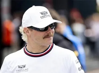F1. VALTTERI BOTTAS A TERMINÉ SON IMPROBABLE DÉFI DE REJOINDRE SINGAPOUR À VÉLO APRÈS 420 KILOMÈTRES