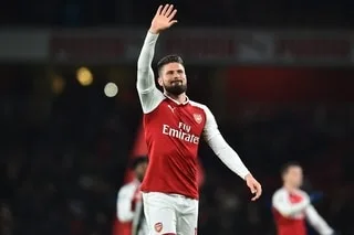 TÉMOIGNAGES. « ON AVAIT ENVIE DE L’AIMER » : DU CÔTÉ D’ARSENAL, PERSONNE N’OUBLIE OLIVIER GIROUD, DE RETOUR AVEC LILLE