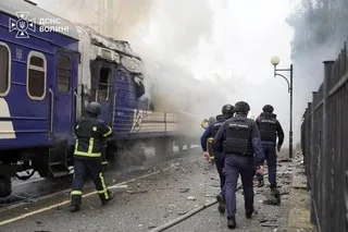 CARTE. GUERRE EN UKRAINE : FRAPPES À LA FRONTIÈRE POLONAISE, TRUMP MET EN GARDE ZELENSKY… LE POINT DU JOUR