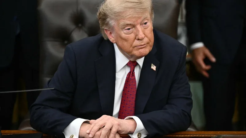 « QU’ILS DÉTRUISENT LOS ANGELES »: DONALD TRUMP IRONISE SUR DES ATTAQUES IRANIENNES CONTRE LA CALIFORNIE, LE GOUVERNEUR GAVIN NEWSOM LE JUGE « FOU ET DANGEREUX »