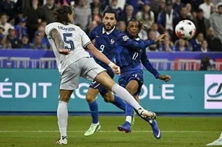 FRANCE – ITALIE. « À UN MOMENT DONNÉ, IL FAUT PRENDRE LES ESPACES » : LES GRANDES ATTENTES DE ZIDANE AU MILIEU