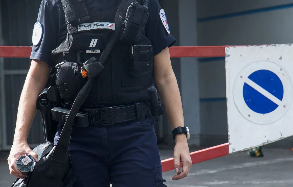 COLÈRE DES LYCÉENS : L’ADOLESCENT BLESSÉ À LENS NIE AVOIR RAMASSÉ LA GRENADE QUI LUI A ARRACHÉ LA MAIN