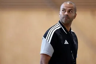 BASKET. BATTU PAR SON FRÈRE, TONY PARKER COMMENCE PAR UNE DÉFAITE POUR SA PREMIÈRE EN TANT QU’ENTRAÎNEUR DE L’ASVEL