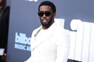 MASSAGES, PETITS PLATS, ALCOOL… P. DIDDY PLACÉ À L’ISOLEMENT APRÈS DES RÉVÉLATIONS SUR SON QUOTIDIEN EN PRISON