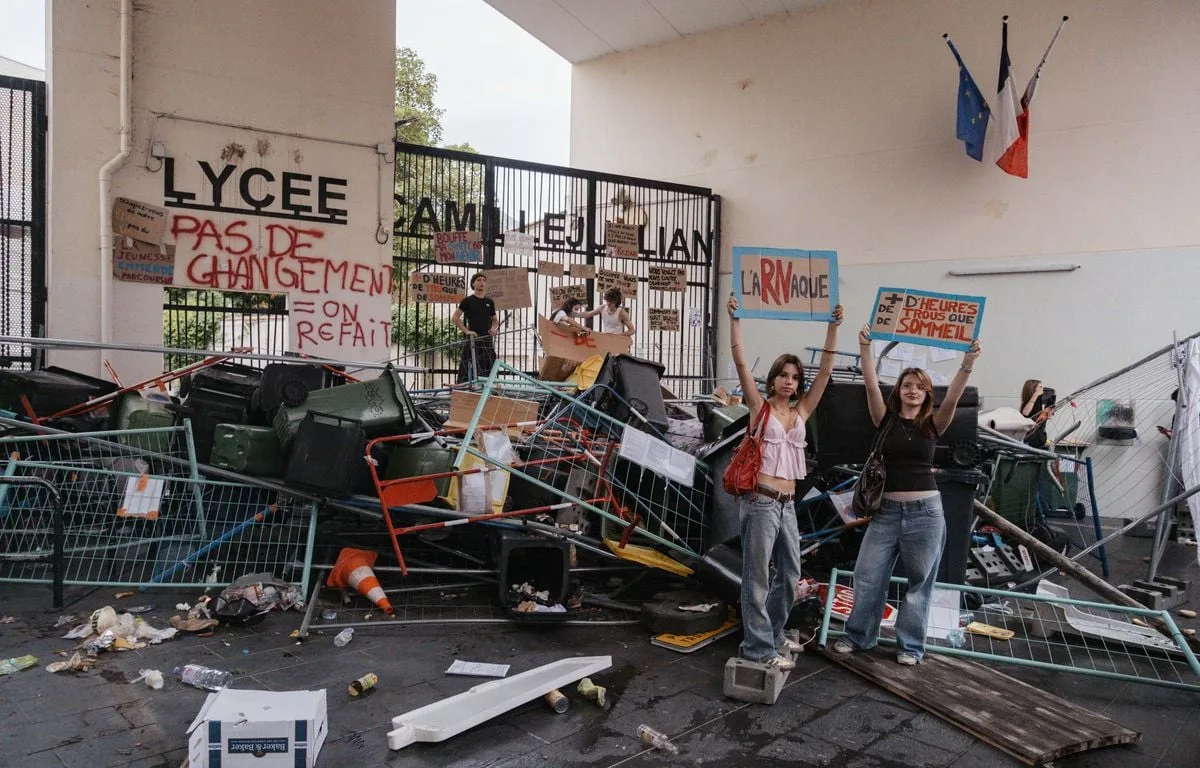 BLOCUS DES LYCÉES : LECORNU DEMANDE QUE LES COURS REPRENNENT DÈS LUNDI « PARTOUT » OÙ LA SÉCURITÉ LE PERMET