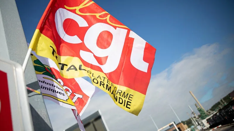 VERS DES ARRÊTS D’EXPÉDITION DE CARBURANTS OU DES FERMETURES DE STATIONS-SERVICE? LA CGT DE TOTALENERGIES APPELLE À LA GRÈVE LE 8 OCTOBRE