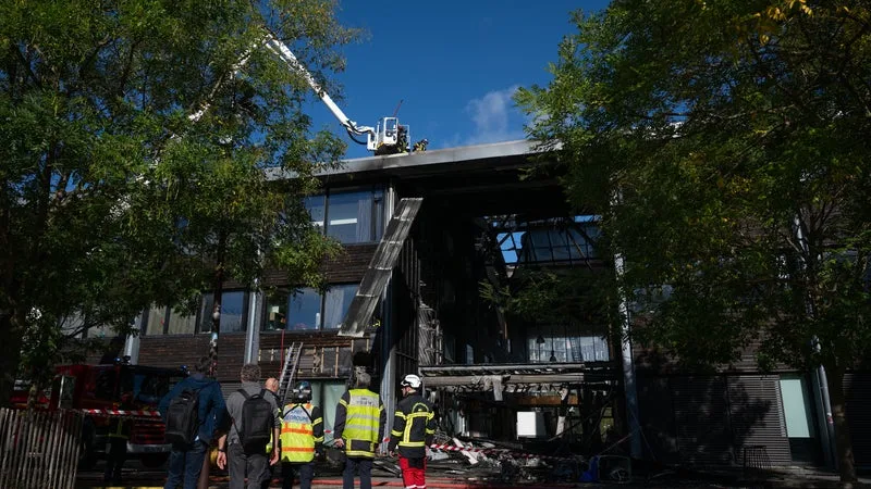 COLÈRE DES LYCÉENS: ENDOMMAGÉ PAR UN INCENDIE, LE LYCÉE NELSON-MANDELA À NANTES FERMÉ JUSQU’À LA TOUSSAINT