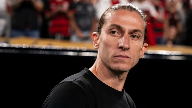 MONACO: « ON NE PEUT PAS SE COMPARER AVEC PARIS », FILIPE LUIS NE VISE PAS LE TITRE EN LIGUE 1