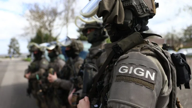 DEUX GENDARMES « GRAVEMENT BLESSÉS PAR BALLES » LORS D’UNE OPÉRATION DE POLICE JUDICIAIRE EN GUADELOUPE
