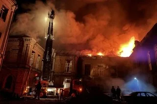 GUERRE EN UKRAINE : VOLODYMYR ZELENSKY FAIT ÉTAT DE PLUSIEURS BLESSÉS DANS UNE ATTAQUE RUSSE SUR ZAPORIJJIA