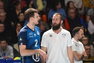 VOLLEY-BALL. UN WEEK-END RICHE D’ENSEIGNEMENTS POUR LE SNVBA À NIORT, À DEUX SEMAINES DE LA REPRISE OFFICIELLE