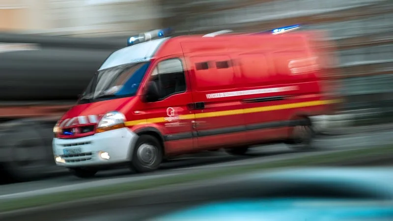 CHARENTE-MARITIME: TROIS BLESSÉS, DONT UN EN URGENCE ABSOLUE, DANS UN ACCIDENT DE LA ROUTE