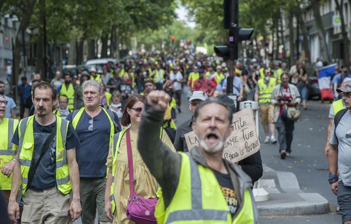 « GILETS JAUNES » : QUI SE CACHE DERRIÈRE L’APPEL À MANIFESTER LANCÉ POUR LE 17 OCTOBRE ?