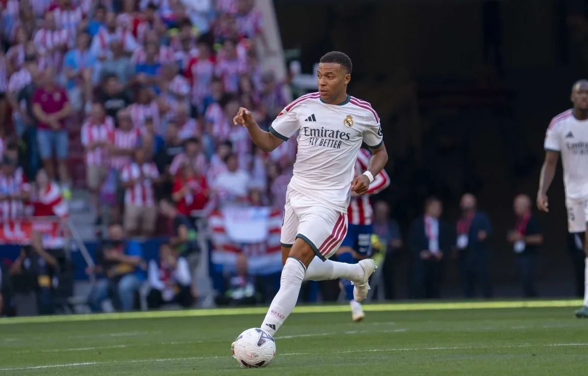 ATTAQUÉ PAR KYLIAN MBAPPÉ POUR HARCÈLEMENT MORAL, LE PSG BÉNÉFICIE D’UN NON-LIEU PAR LA JUSTICE