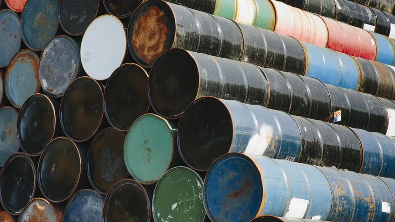 PLUS DE 300 MILLIONS DE BARILS DE PÉTROLE ONT DÉJÀ ÉTÉ LIBÉRÉS DEPUIS LE DÉBUT DE LA GUERRE AU MOYEN-ORIENT: LES ÉTATS MEMBRES DE L’AIE SONT PRÊTS À PUISER ENCORE DANS LEURS RÉSERVES STRATÉGIQUES SI NÉCESSAIRE