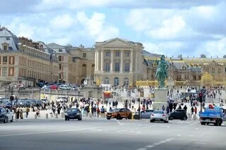 COUPURE MAJEURE D’ÉLECTRICITÉ DANS LES YVELINES : LE CHÂTEAU DE VERSAILLES CONTRAINT DE FERMER SES PORTES