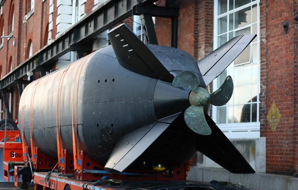 « UNE PREMIÈRE HISTORIQUE POUR LA GUERRE SOUS-MARINE… » UNE TORPILLE AMÉRICAINE A ÉTÉ TIRÉE DEPUIS UN DRONE SOUS-MARIN BRITANNIQUE