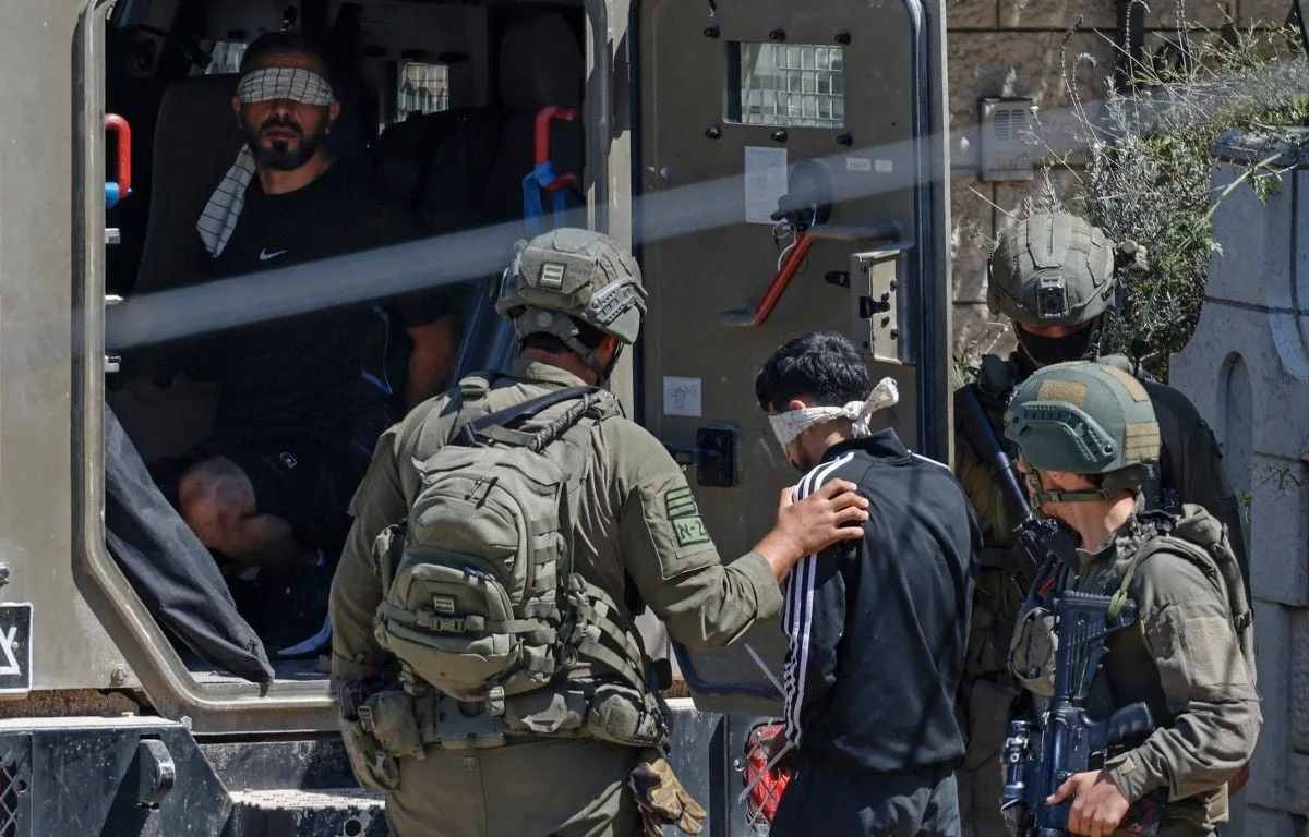 CISJORDANIE : VASTE OPÉRATION MILITAIRE ISRAÉLIENNE APRÈS LE MEURTRE D’UN COLON JUIF