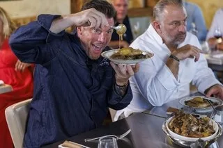 « LA MEILLEURE CUISINE RÉGIONALE » : NORBERT TARAYRE ET YOANN CONTE REPRENNENT LEUR PÉRIPLE CULINAIRE SUR M6