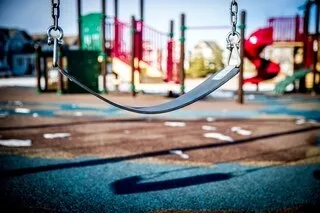 UNE DIZAINE DE PLAINTES DÉPOSÉES CONTRE UN ANIMATEUR SOUPÇONNÉ DE VIOLS SUR DE JEUNES ENFANTS À NICE