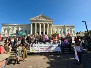LOI « PERMIS DE TUER » : PRÈS D’UN MILLIER DE PERSONNES SE MOBILISENT À ANGERS
