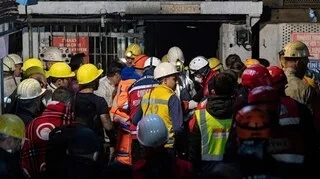 UNE MINE S’EFFONDRE DANS L’OUEST DE LA TURQUIE : CINQ MINEURS MEURENT PRIS AU PIÈGE, DEUX AUTRES RETROUVÉS VIVANTS