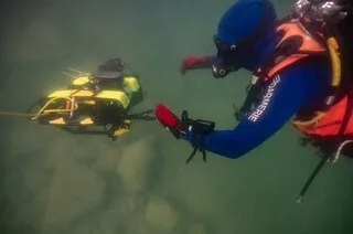 CONTRES LES CRIMES SOUS L’EAU, CETTE NOUVELLE TECHNOLOGIE PERMET AUX ENQUÊTEURS D’OBSERVER, D’ENREGISTRER ET DE PROUVER