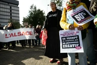 LES SALARIÉS DU GROUPE EBRA, PROPRIÉTAIRE DE PLUSIEURS JOURNAUX DE L’EST, FONT GRÈVE POUR PROTÉGER LEURS POSTES