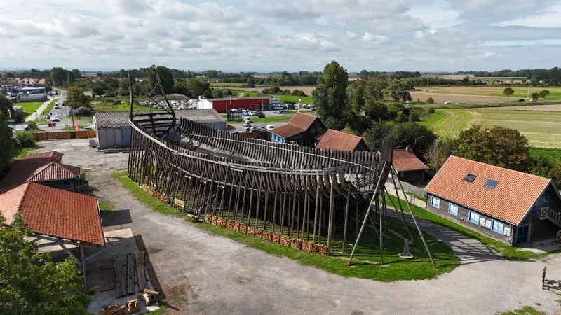 « C’EST COMPLÈTEMENT FOU »: UN NAVIRE DE GUERRE DE LOUIS XIV EN CHANTIER DANS LE NORD