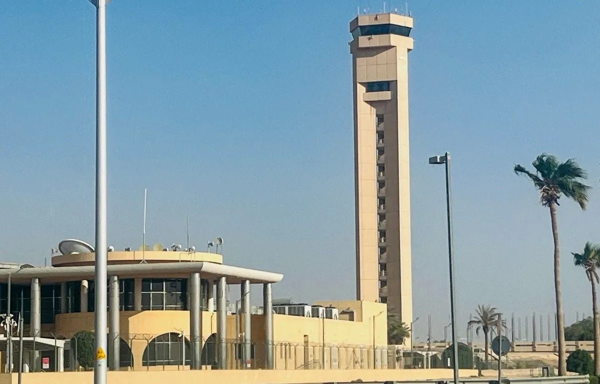 12 MORTS, 309 BLESSÉS… CE QUE L’ON SAIT DE L’ATTAQUE DE L’AÉROPORT DE RYAD PAR LES HOUTHIS